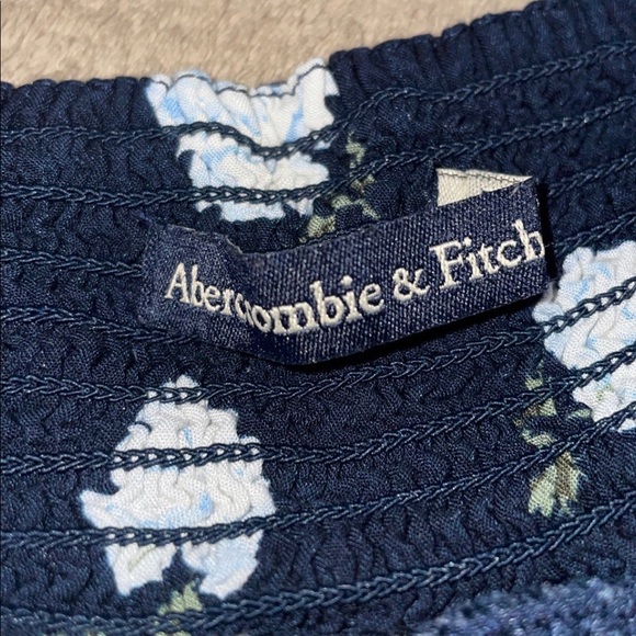 Abercrombie & Fitch top - Picture 3 of 6